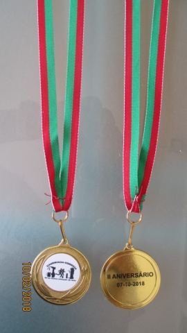 Medalhas 40 mm base metal frente em vinil, verso gravado